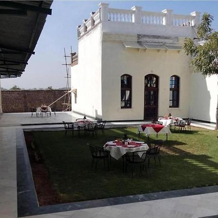 Hotel Aaram Baagh By Pachar Group, Sānchi Exterior foto